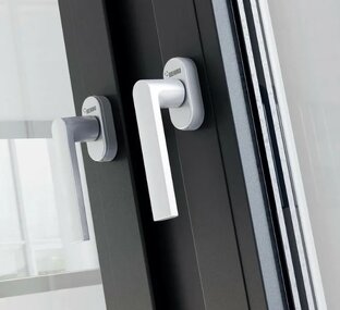 Окна комплектующие