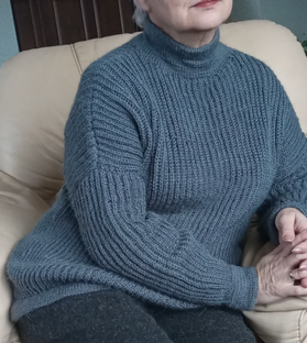 Кофточки, свитеры, жакеты, туники