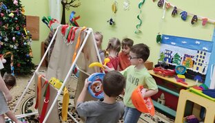 Игровая ситуация в группе "Новый год в Африке"