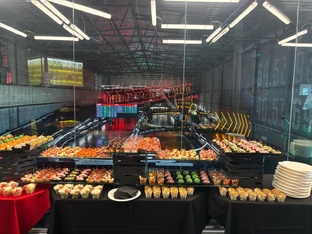 Есть места, где можно хорошо провести время и потом вкусно поесть