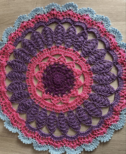 Красивая салфетка 