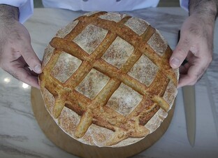 Пшеничный хлеб на закваске.