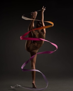 Художественная гимнастка 