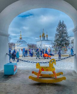 Суздаль читайте 