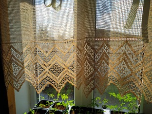 Кайма крючком Занавеска