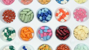 Витамины, антибиотики и другие препараты