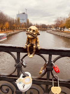 Городские тайны, легенды, достопримечательности.