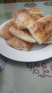 Слойка не сладкая