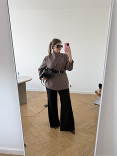 Из Золушки в Королеву