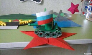 Поделки и открытки к Дню защитника отечества