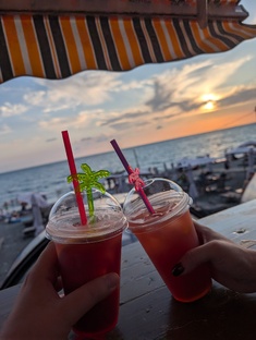 По заведениям