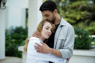 Что посмотреть? Лучшие фильмы и сериалы для уютного вечера