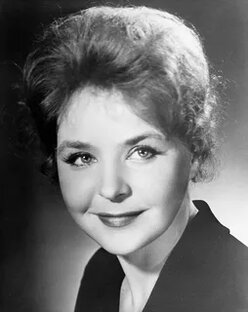 Нина Ургант