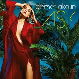 Demet Akalin (Демет Акалын)