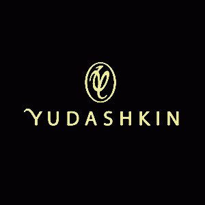 🕶 Valentin Yudashkin