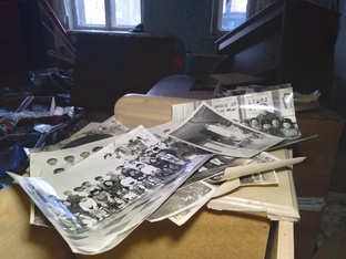 Расселенные дома, коммуналки.