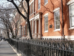 Плавание: повесть о вечной жизни на Манхэттене