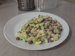 Салаты из консервированной фасоли 