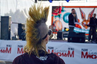 По фестивалям