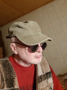 Днюхи. Свои и не свои