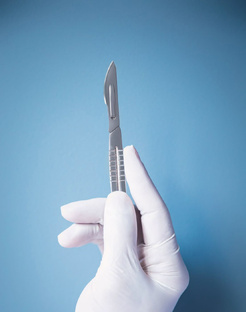 Хирургам-стоматологам