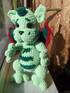 Мой любимый плюшевый дракоша