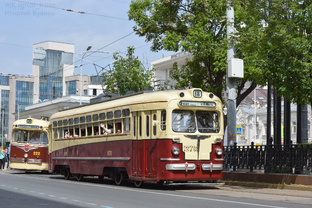 Наземный общественный транспорт