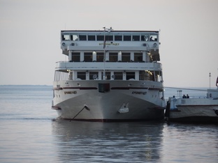 Круиз на теплоходе «Кронштадт».