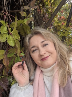 Видео авторское прочтение стихов. Екатерина Медведева ЧереZкрай. . 