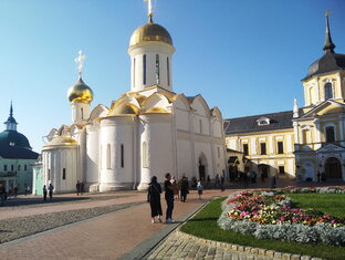 Свято-Троицкая Сергиева Лавра