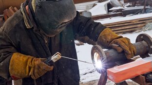 Ручная дуговая сварка 