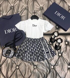 LOOK 🥰