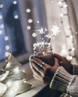 В новогоднюю ночь. 🎄