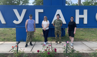 С волонтерами на Донбасс
