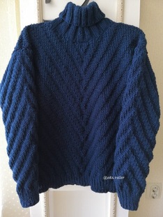 Мужская одежда, связанная спицами или крючком.