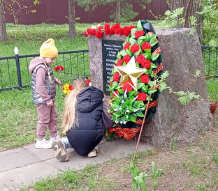 9 мая 2026 г. Поет Влад Никулин. Клуб " Место встречи"