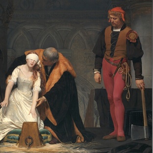 Только в том и виновата, что королева 