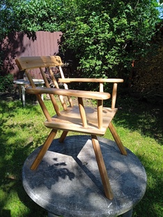 Simple irish-y armchair (простое ирландское кресло)