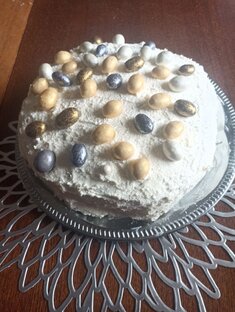 Тонкая работа женских рук,