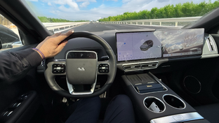 Креативный провокатор превращающий идеи  в нерв системы)