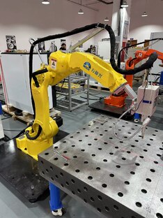 Сварочные роботы, роботы для сварки TURBOLASE