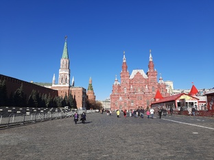 Москва: На Красной площади и до Третьяковской галереи