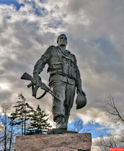 Навечно в строю