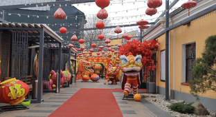 Москва: Поварская и Никитские улицы: "Гнесинка, Толстой, Наталья и Александр"