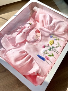 Платья с вышивкой