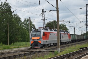 Электровозы 2ЭС5К и 3ЭС5К "Ермак"