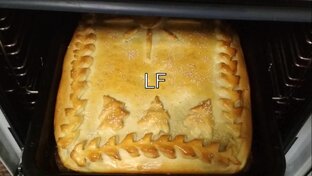 Выпечка несладкая /пироги, пирожки, кулебяка, пицца, хлеб/.
