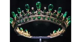 Истории прекрасных женщин и их украшений