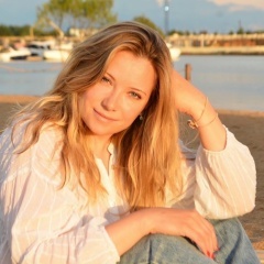 Поёт Инга Долгова-Зиновьева