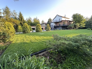 Весенний уход за газоном